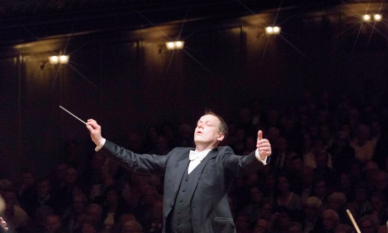 Matthias Manasi Tonhalle Zurich Photo: Louis Rafael Rosenthal