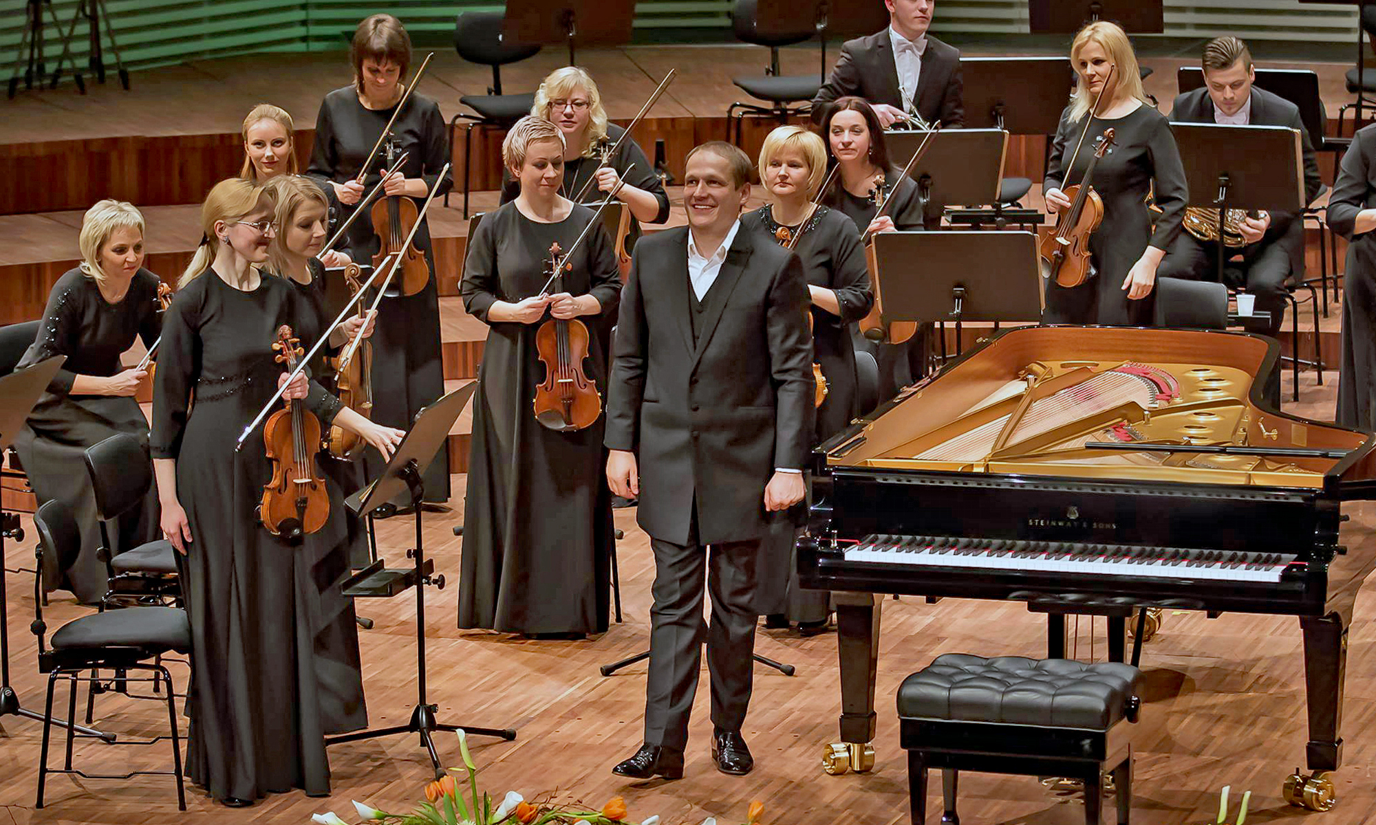Matthias Manasi Liepaja Symphony Orchestra Great Amber Concert Hall Photo: Martins Silis