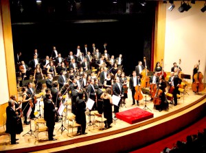 In concert with the Çukurova State Symphony Orchestra in Adana, Turkey, December 2010
