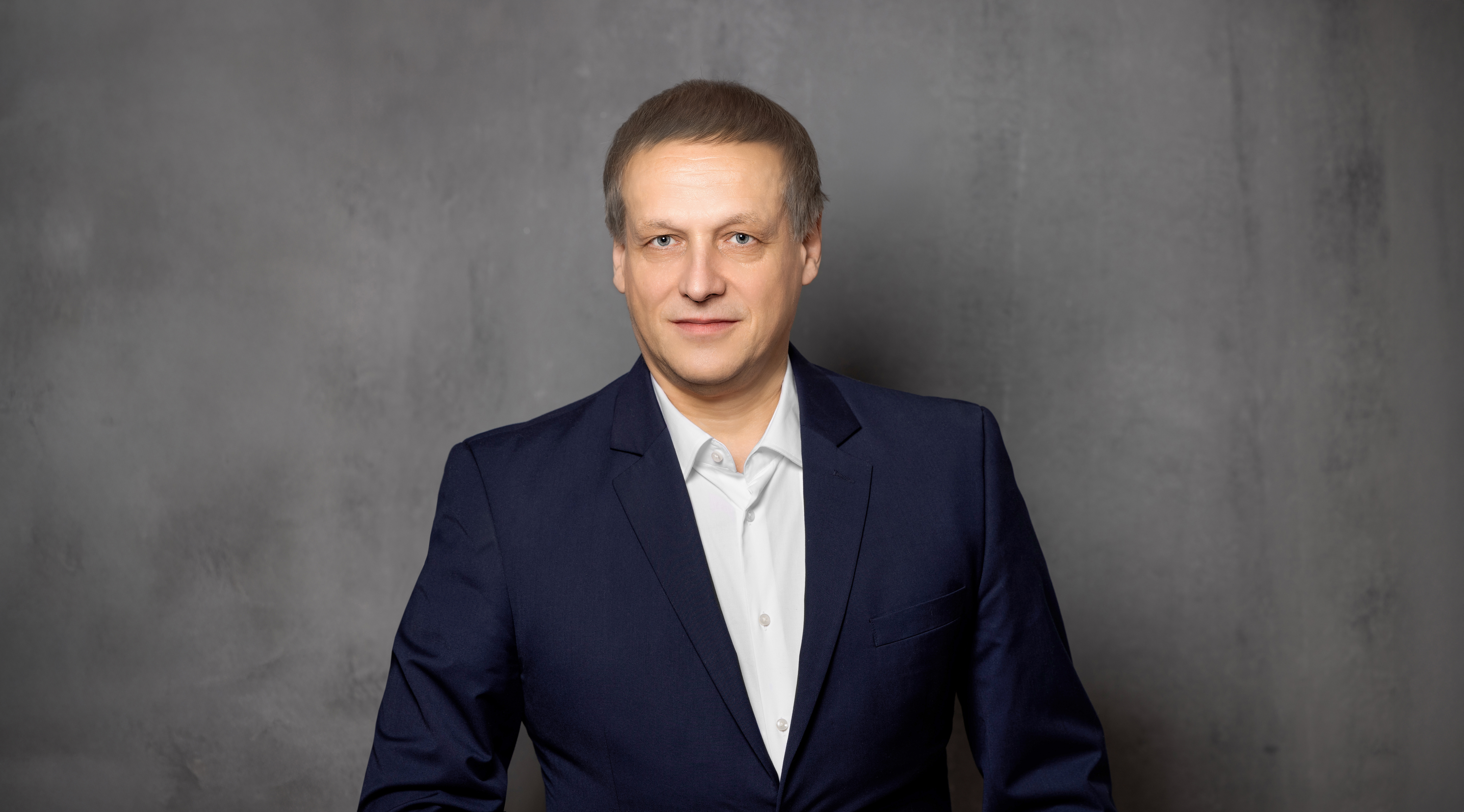 Neu Matthias Manasi - 7 MB jpg Matthias Manasi Conductor I Solisti di Milano